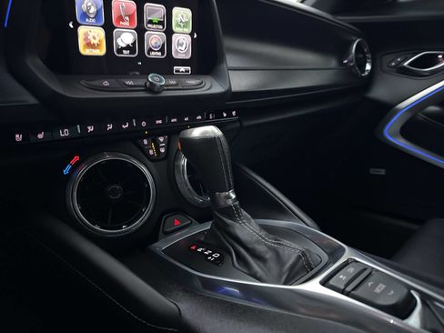 Used 2018 Chevrolet Camaro SS image 34