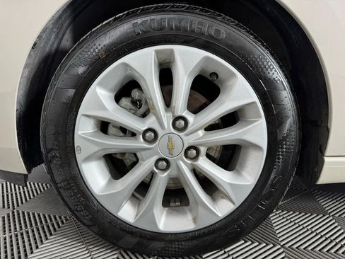 Used 2021 Chevrolet Spark LT image 38