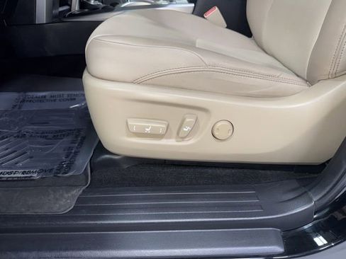 Used 2014 Toyota 4Runner SR5 Premium w/ Preferred Accessory Package image 19