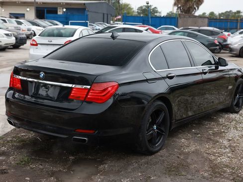 Used 2011 BMW 740i image 7