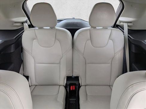 Used 2025 Volvo XC90 B5 Ultra image 21