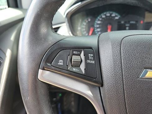 Used 2020 Chevrolet Trax LT w/ Driver Confidence Package AWD/4WD image 21