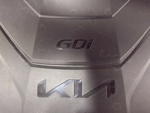 Used 2025 Kia Telluride EX w/ EX Captain's Chair Package AWD/4WD image 32