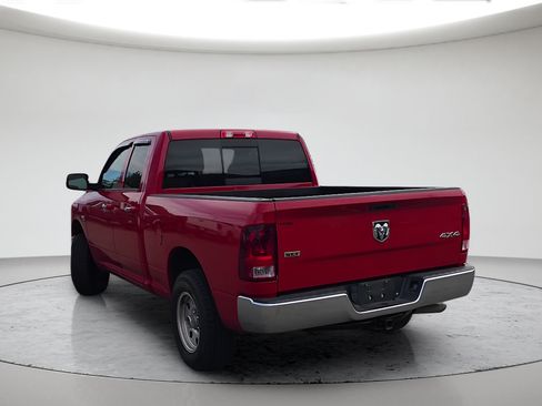 Used 2018 RAM 1500 Classic SLT AWD/4WD image 9