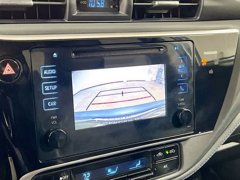 Used 2017 Toyota Corolla SE image 13