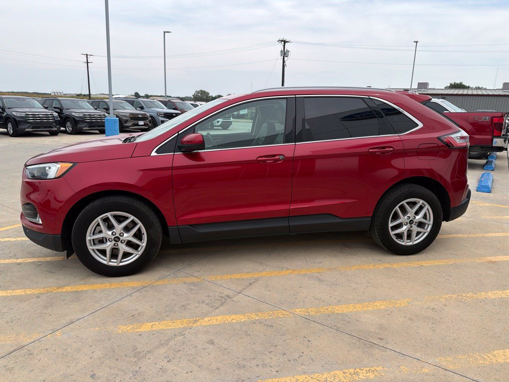 Used 2024 Ford Edge SEL w/ Convenience Package AWD/4WD image 4