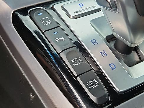 Used 2018 Genesis G90 3.3T Premium AWD/4WD image 27