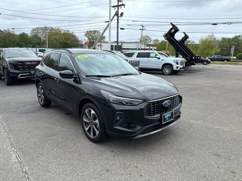 Used 2024 Ford Escape Platinum AWD/4WD image 7