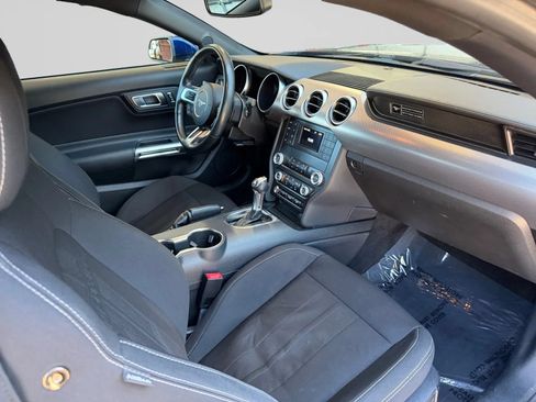 Used 2020 Ford Mustang GT RWD image 28