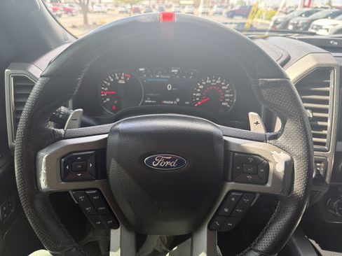 Used 2018 Ford F150 Raptor w/ Equipment Group 802A Luxury AWD/4WD image 16