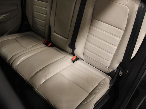 Used 2019 Ford Escape Titanium image 14