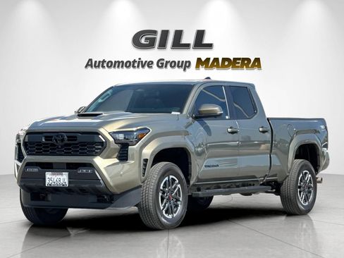 Used 2026 Toyota Tacoma TRD Sport w/ TRD Sport Premium Package AWD/4WD image 7