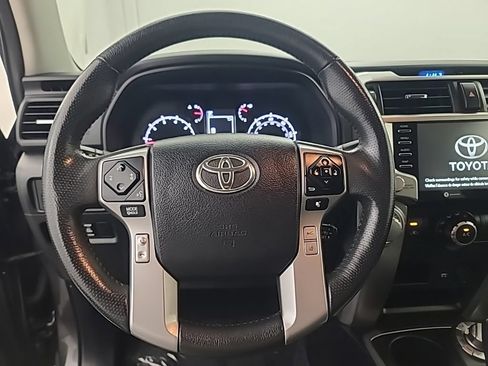 Used 2020 Toyota 4Runner SR5 Premium AWD/4WD image 30