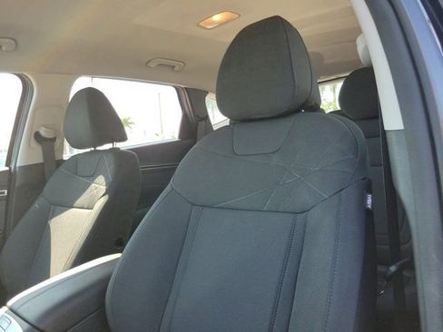 Certified 2023 Hyundai Tucson SE FWD image 12