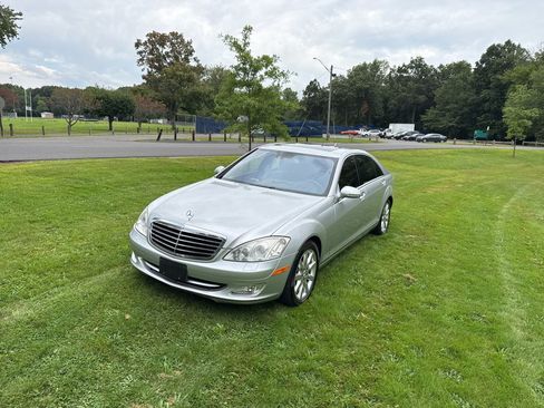 Used 2007 Mercedes-Benz S 550 4MATIC image 7