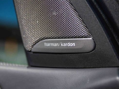 Used 2022 BMW ALPINA XB7 image 23