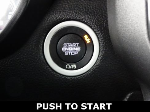 Used 2020 RAM 1500 Big Horn w/ Built-to-serve Edition image 9