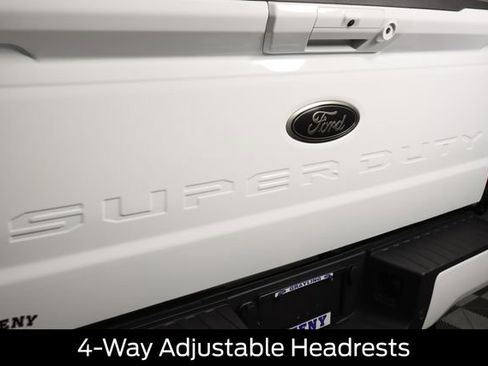 Used 2025 Ford F250 Lariat w/ Lariat Ultimate Package image 37