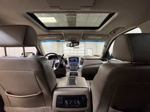 Used 2017 GMC Yukon SLT w/ Premium Edition image 22