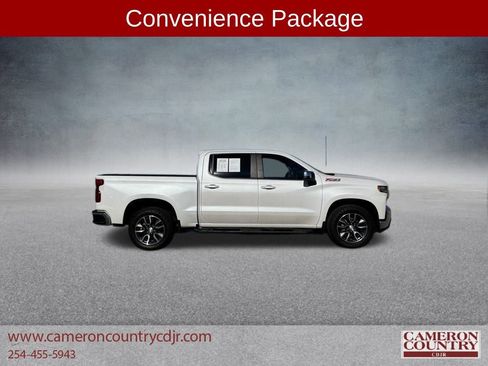 Used 2022 Chevrolet Silverado 1500 LT w/ Z71 Off-Road Package image 2