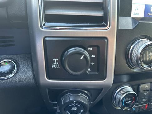 Used 2019 Ford F150 Platinum w/ Equipment Group 701A Luxury AWD/4WD image 9