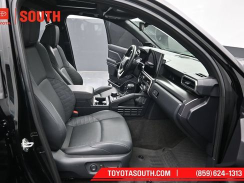 Used 2025 Toyota 4Runner TRD Sport Premium AWD/4WD image 35
