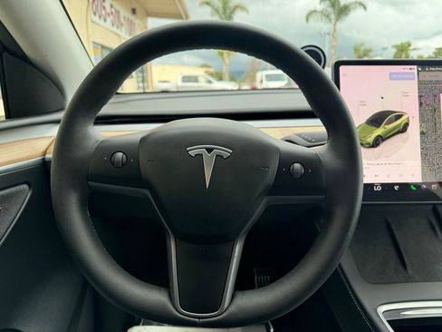 Used 2023 Tesla Model Y Long Range image 11