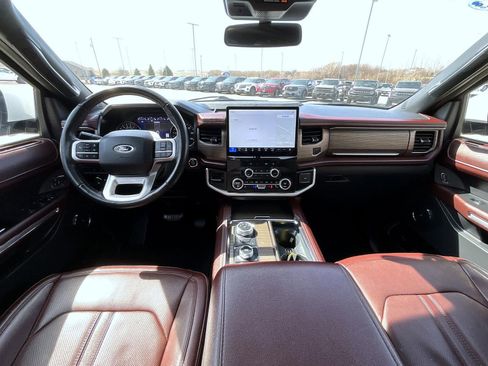 Used 2024 Ford Expedition Max Limited image 13
