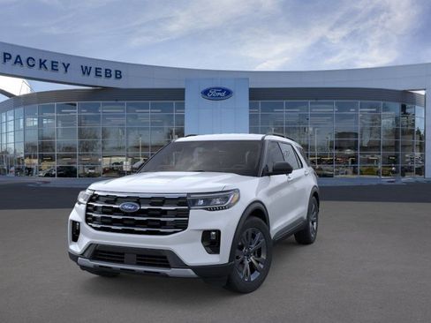 New 2026 Ford Explorer Active image 4