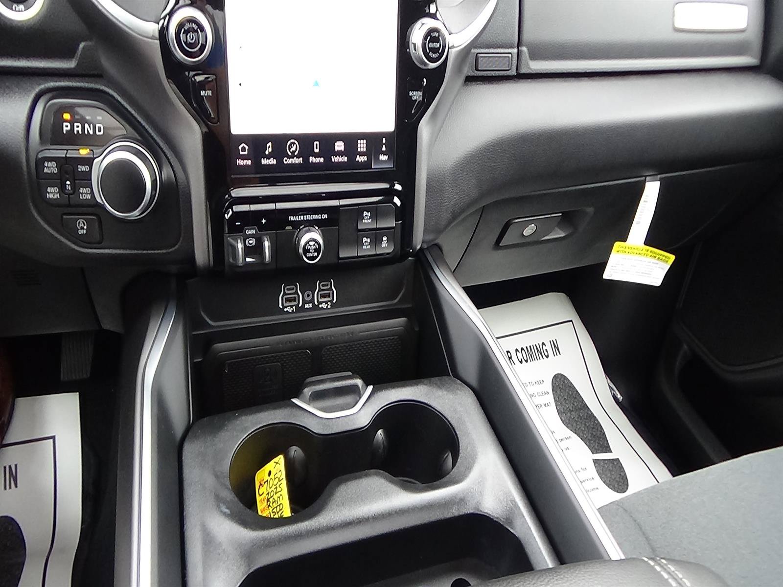 Used 2025 RAM 1500 Big Horn AWD/4WD image 33