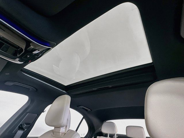 Certified 2024 Mercedes-Benz C 300 Sedan image 21