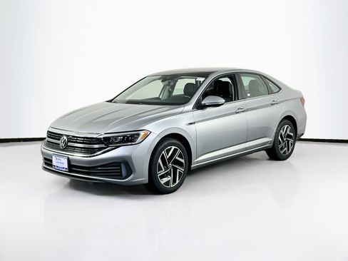 Used 2023 Volkswagen Jetta SEL FWD image 1