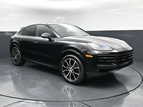 New 2026 Porsche Cayenne Coupe AWD/4WD image 10