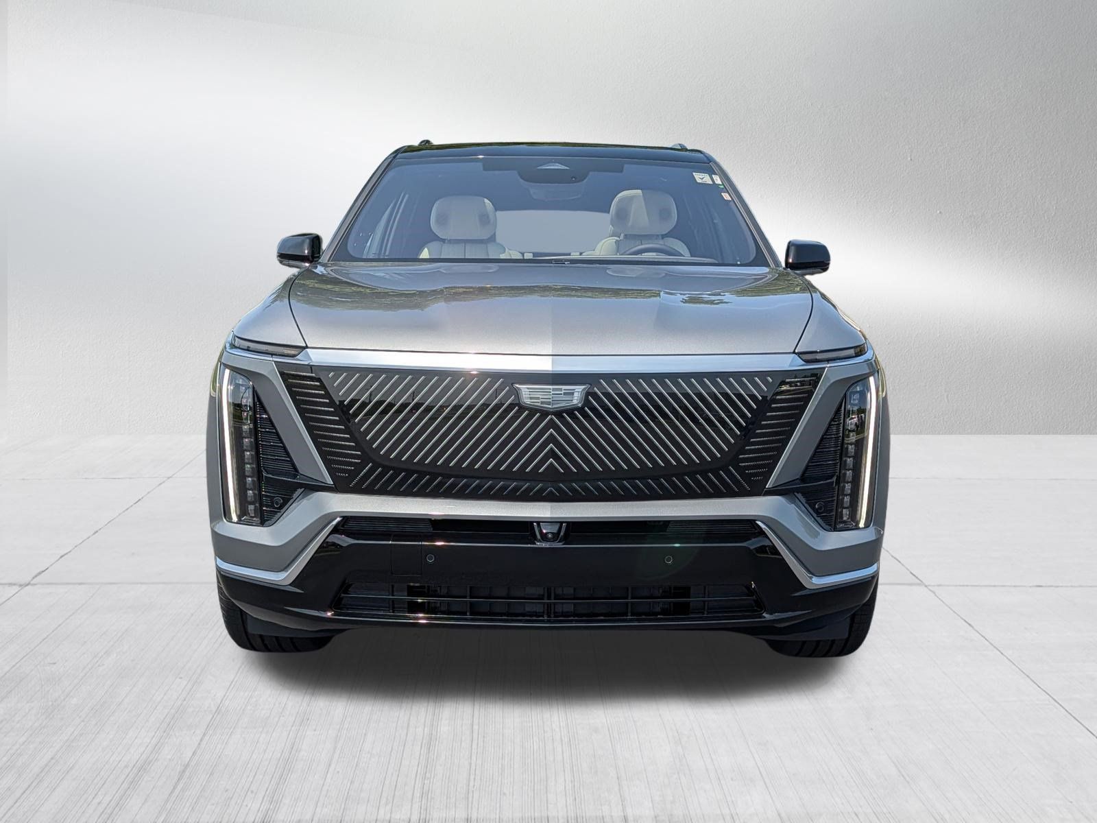 Used 2027 Cadillac Vistiq Luxury w/ LPO, Floor Liner Package AWD/4WD image 2