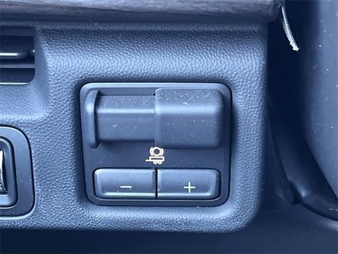 Used 2024 GMC Sierra EV Denali image 20