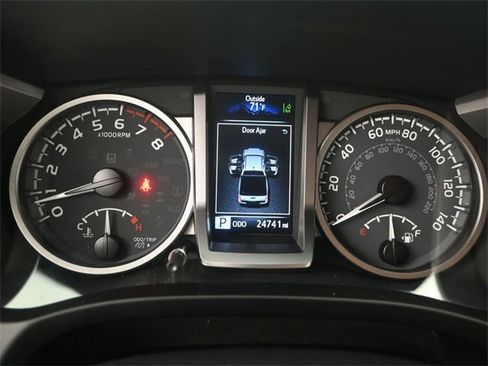 Used 2023 Toyota Tacoma SR5 image 7