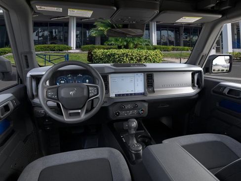 New 2026 Ford Bronco 2-Door AWD/4WD image 9