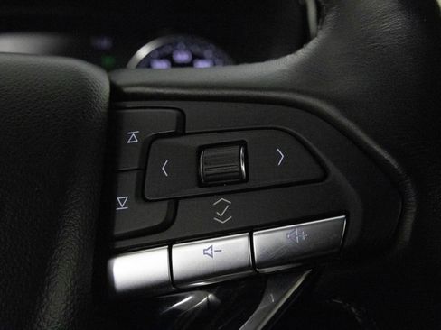 Used 2021 Cadillac XT6 Premium Luxury image 31