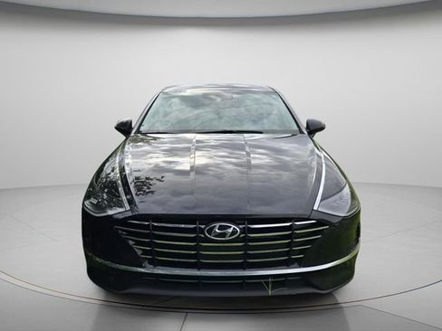Used 2023 Hyundai Sonata SE w/ Cargo Package FWD image 3