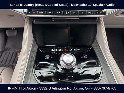 Used 2023 Jeep Wagoneer Series III w/ Preferred Equipment Group AWD/4WD image 53
