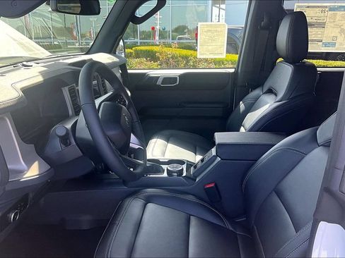 New 2026 Ford Bronco Outer Banks AWD/4WD image 9