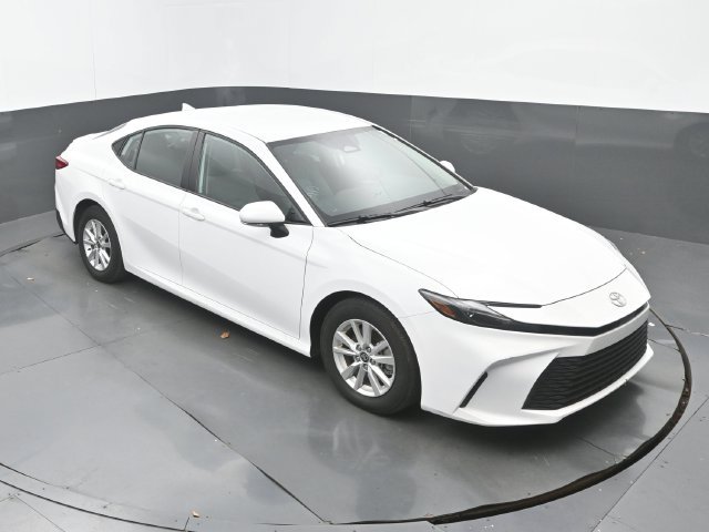 Used 2025 Toyota Camry LE w/ Convenience Package FWD image 13