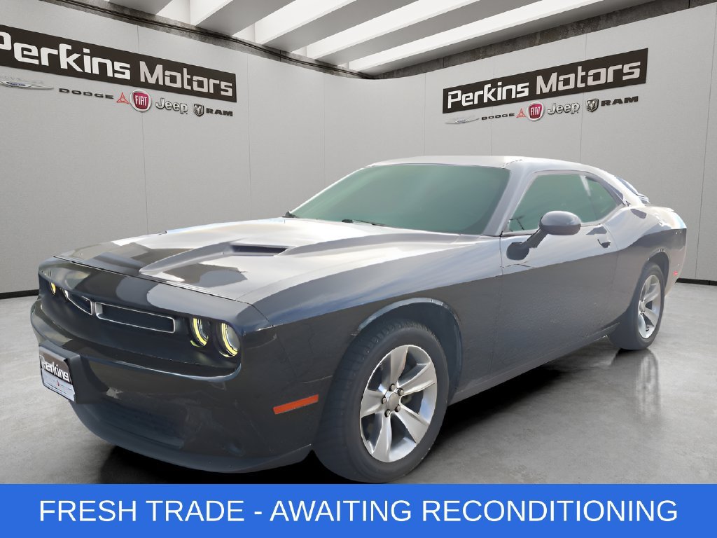 Used 2018 Dodge Challenger SXT RWD 360° Tour