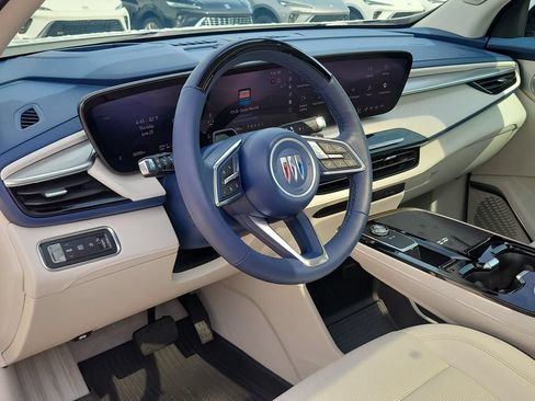 Used 2025 Buick Enclave Avenir w/ Super Cruise Package FWD image 19