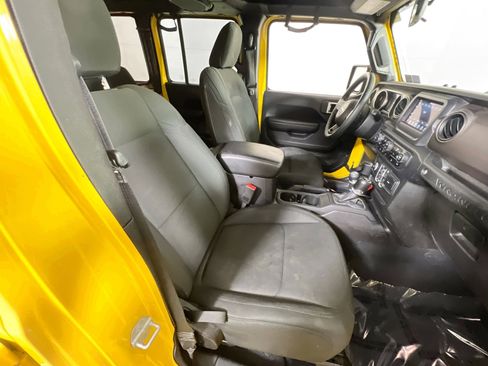 Used 2018 Jeep Wrangler Unlimited Sport S image 26