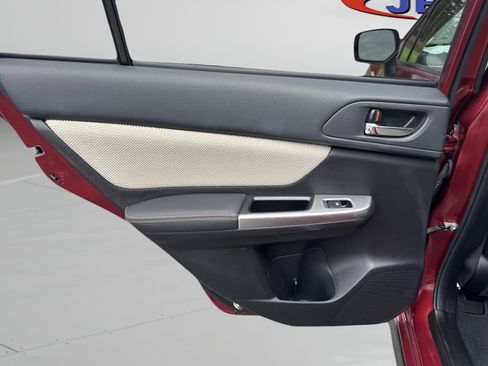 Used 2018 Subaru Crosstrek 2.0i Limited AWD/4WD image 8
