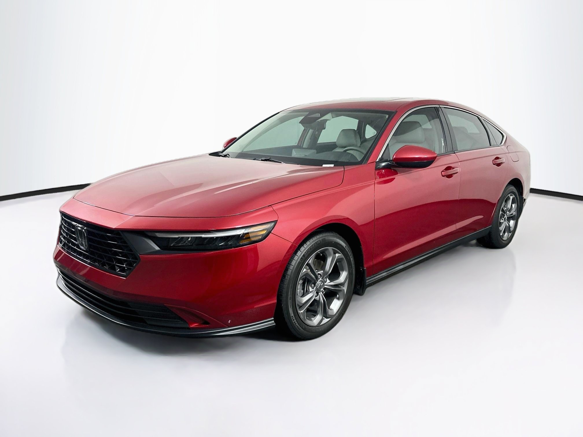 Used 2024 Honda Accord EX image 3