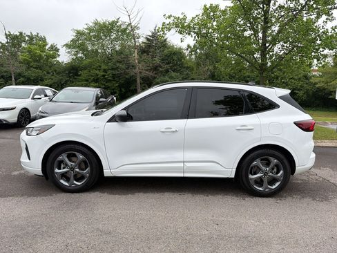 Used 2023 Ford Escape ST-Line w/ Tech Pack #1 FWD image 2