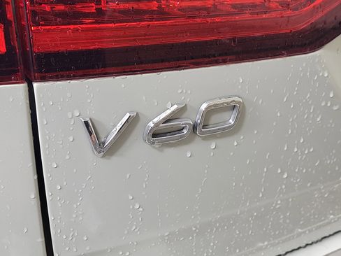 Used 2020 Volvo V60 T5 Cross Country w/ Protection Package Premier AWD/4WD image 7