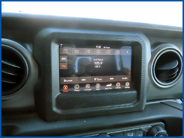 Certified 2022 Jeep Gladiator Sport AWD/4WD image 18